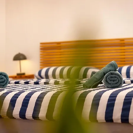 Prvic With Sea View Apartman