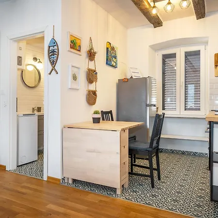 Apartman Prvic With Sea View Baška